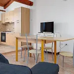 Orizzonti App N 25 Nyaraló